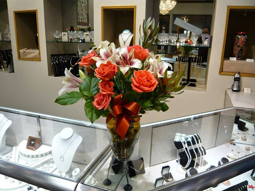 Wholesale Jeweler «Medallion Jewelers», reviews and photos, 308 SW Alder St, Portland, OR 97204, USA