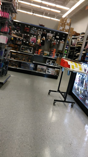 Sporting Goods Store «Academy Sports + Outdoors», reviews and photos, 193 Stonebrook Pl, Jackson, TN 38305, USA