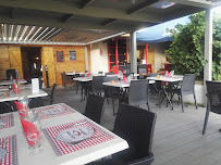 Atmosphère du Restaurant français Le Saint Germ'ain à Ambérieu-en-Bugey - n°10