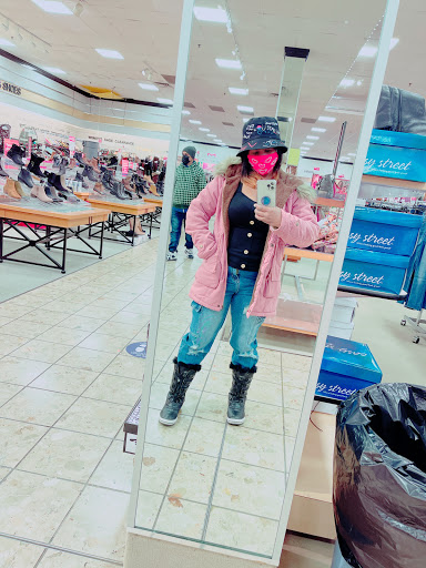 Clothing Store «Old Navy», reviews and photos, 106 Laurel Mall Dr #3, Hazleton, PA 18202, USA