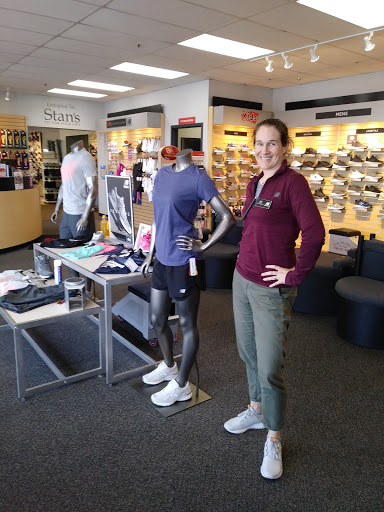 Shoe Store «New Balance - Milwaukee», reviews and photos, 7411 W Layton Ave, Milwaukee, WI 53220, USA