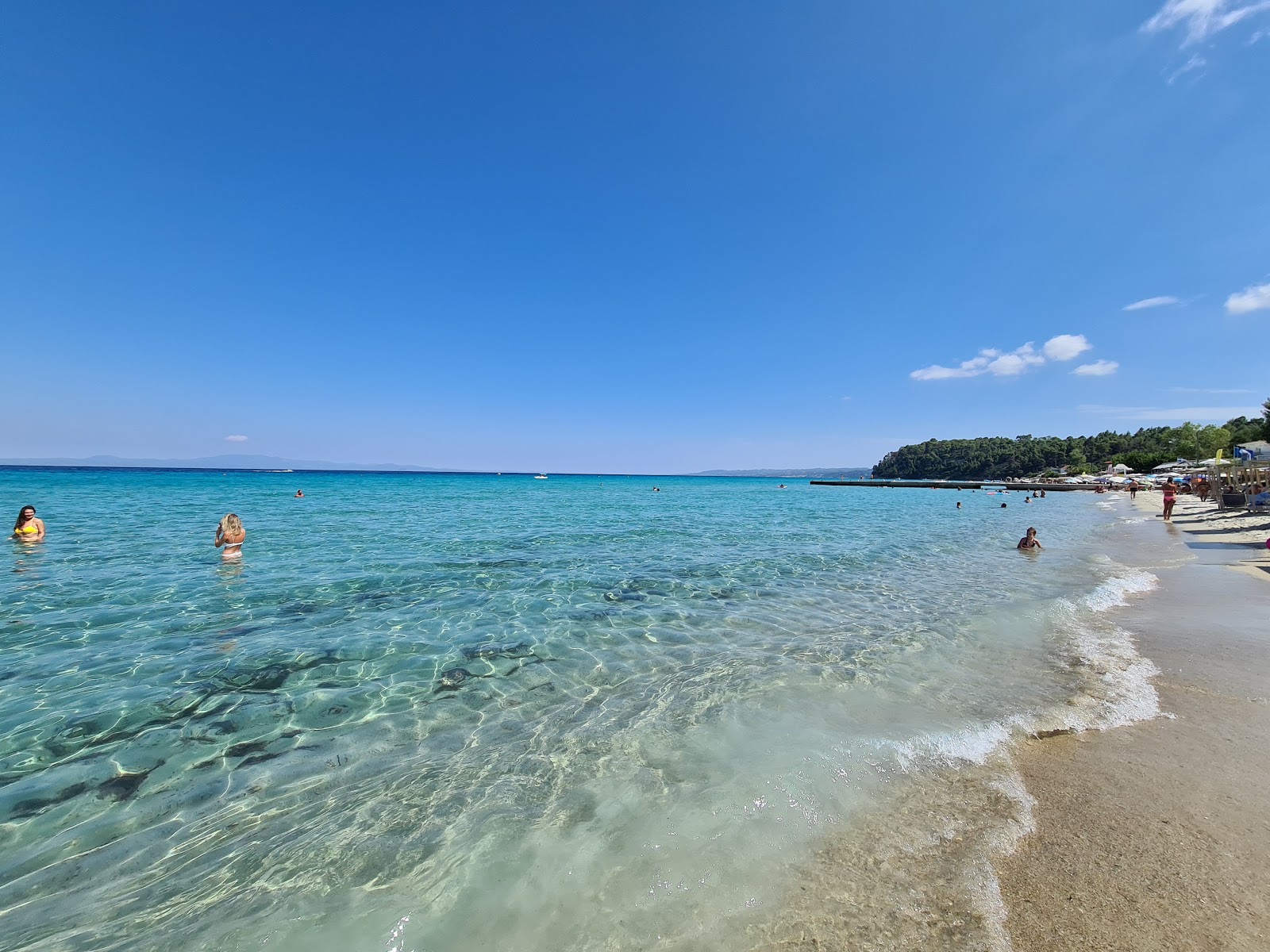 Foto von Kalithea beach mit heller sand Oberfläche