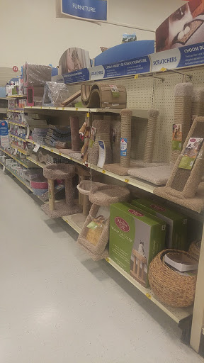 Pet Supply Store «PetSmart», reviews and photos, 1390 N Dupont Hwy, Dover, DE 19901, USA