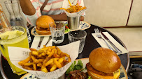Hamburger du Restaurant Les Amours in paris - n°7