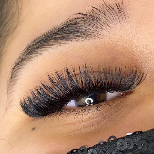 Eyelash salon Pasadena