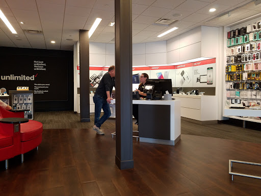 Cell Phone Store «Verizon», reviews and photos, 1086 N Colony Rd, Wallingford, CT 06492, USA