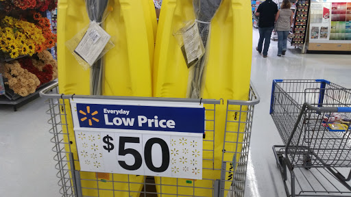 Department Store «Walmart Supercenter», reviews and photos, 800 S Us Hwy 81/287, Decatur, TX 76234, USA