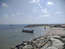 Zdjęcie Seeni Appa Dargha Beach z przestronna plaża