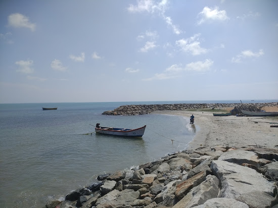 Seeni Appa Dargha Beach