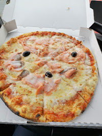 Plats et boissons du Pizzas à emporter Pizza Mia - GENAY 69730 - n°1