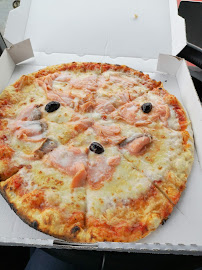 Pizza du Pizzas à emporter Pizza Mia - GENAY 69730 - n°1