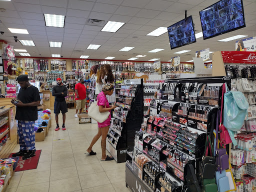 Beauty Supply Store «Uptown Beauty Mart», reviews and photos, 11411 Veterans Memorial Dr, Houston, TX 77067, USA