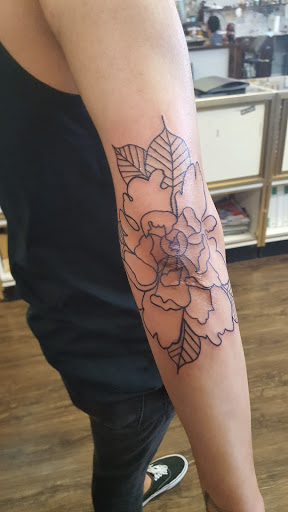 Tattoo Shop «Skin Art Gallery», reviews and photos, 4297 Belt Line Rd, Addison, TX 75001, USA