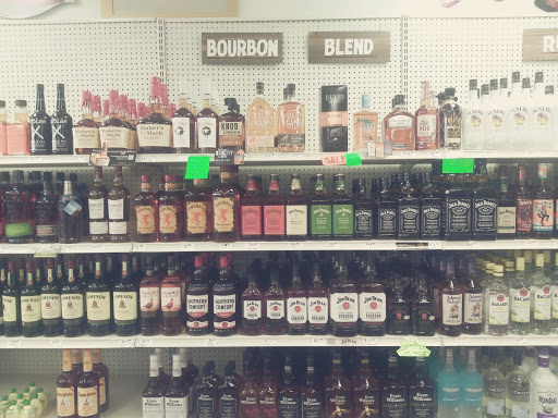 Liquor Store «Winnetka Liquor», reviews and photos, 3544 Winnetka Ave N, New Hope, MN 55427, USA