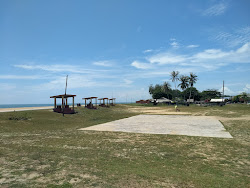 Nenasi Beach'in fotoğrafı - rahatlamayı sevenler arasında popüler bir yer