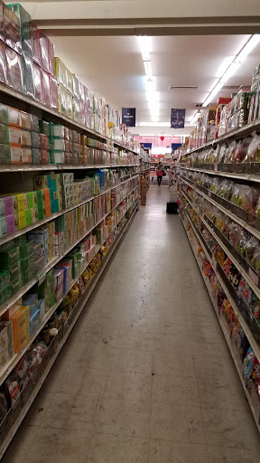 Asian Grocery Store «Richmond New May Wah Supermarket», reviews and photos, 707 Clement St, San Francisco, CA 94118, USA
