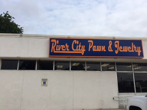 Pawn Shop «River City Pawn & Jewelry», reviews and photos, 417 Main St, Schertz, TX 78154, USA