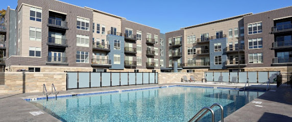 The Reef Apartments Wauwatosa