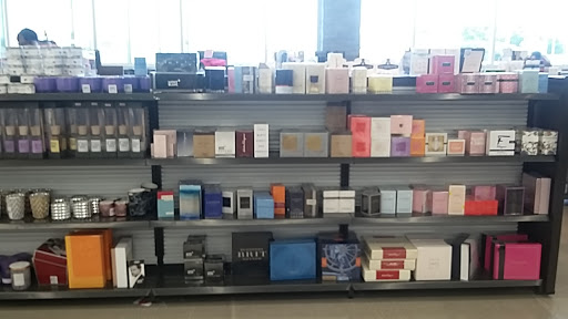 Department Store «Saks OFF 5TH», reviews and photos, 6502 Springfield Mall, Springfield, VA 22150, USA