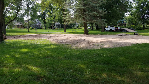 Park «Elmside Circle Park», reviews and photos, 500 Elmside Blvd, Madison, WI 53704, USA