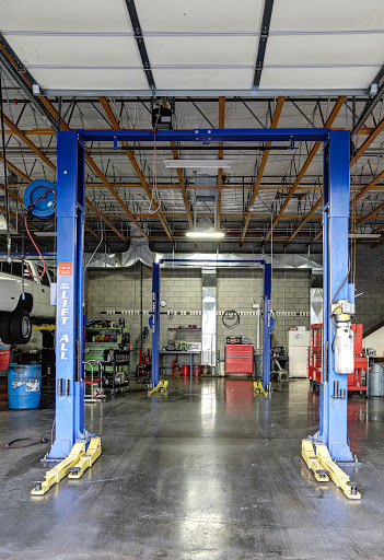 Auto Body Shop «Desert Car Care McQueen», reviews and photos, 1655 W Guadalupe Rd, Gilbert, AZ 85233, USA