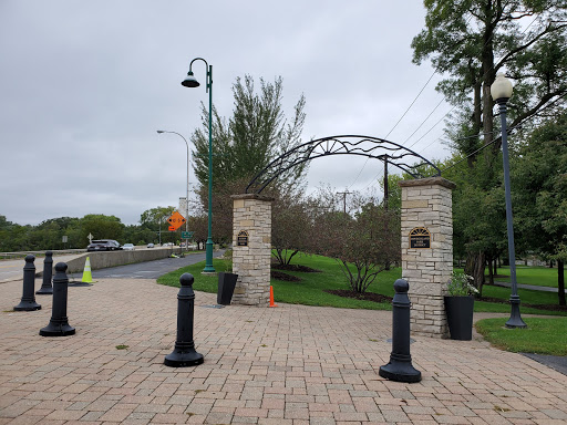Park «Hudson Crossing Park», reviews and photos, S Harrison St, Oswego, IL 60543, USA