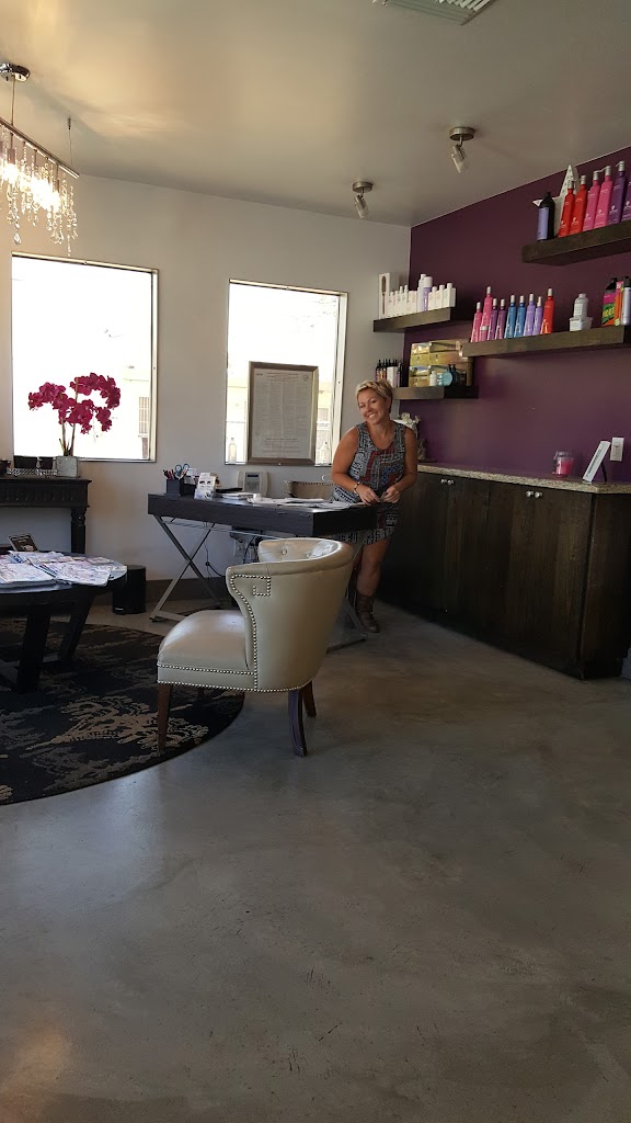 Michael Kole Salon 92284