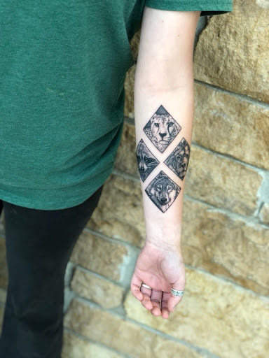 Tattoo Shop «Faces in the Dark Tattoo», reviews and photos, 121 Hall Professional Center, Kyle, TX 78640, USA