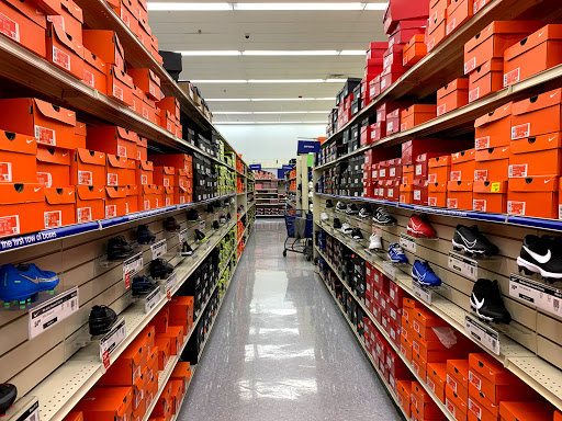 Sporting Goods Store «Academy Sports + Outdoors», reviews and photos, 11400 W Markham St, Little Rock, AR 72211, USA