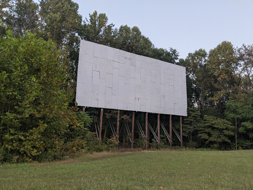 Drive-in Movie Theater «Starlite Drive-In Theatre», reviews and photos, 7640 S Old State Rd 37, Bloomington, IN 47403, USA