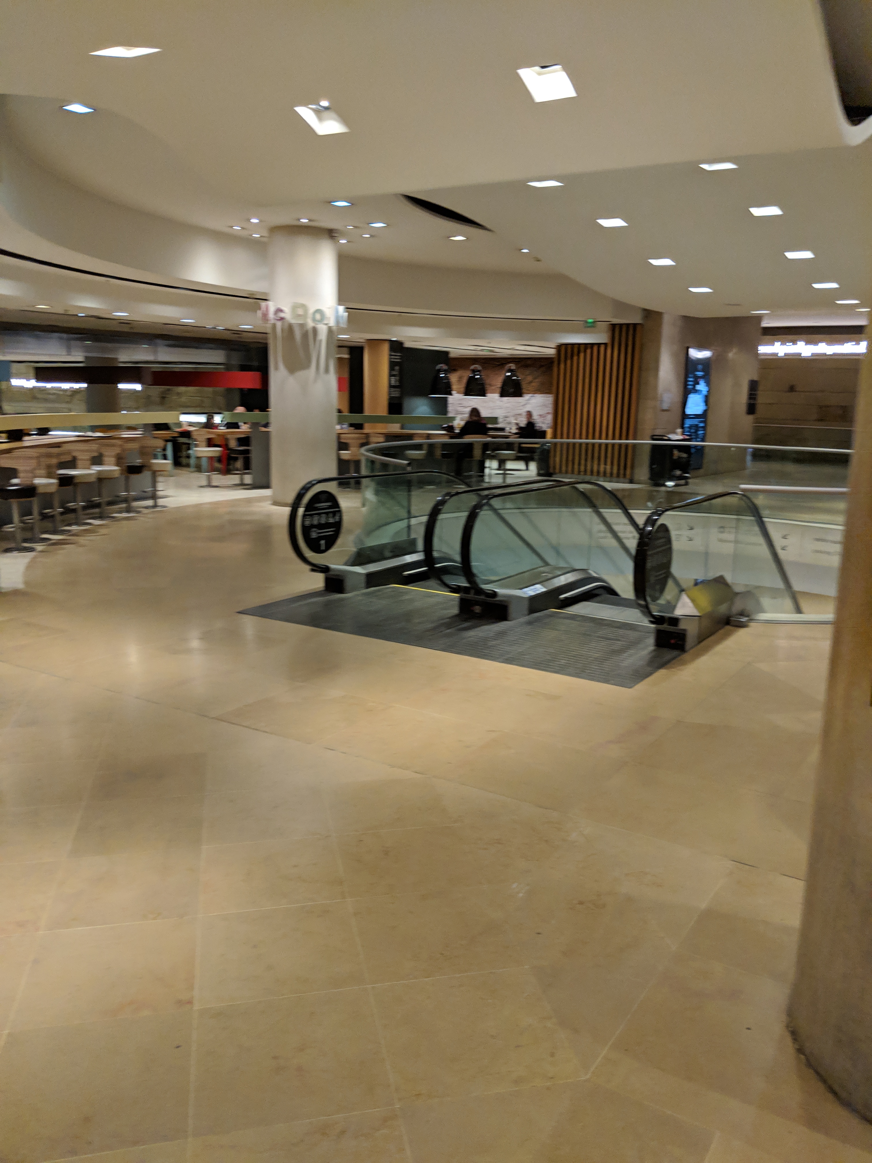 Photo n° 11 de l'avis de Ali.s fait le 17/04/2019 à 03:35