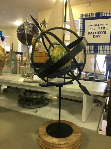 Clothing Store «Ross Dress for Less», reviews and photos, 12680 W Sunrise Blvd, Sunrise, FL 33323, USA