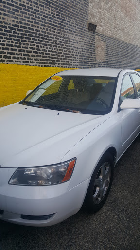 Used Car Dealer «Advance Auto Mart», reviews and photos, 5400 W North Ave, Chicago, IL 60639, USA