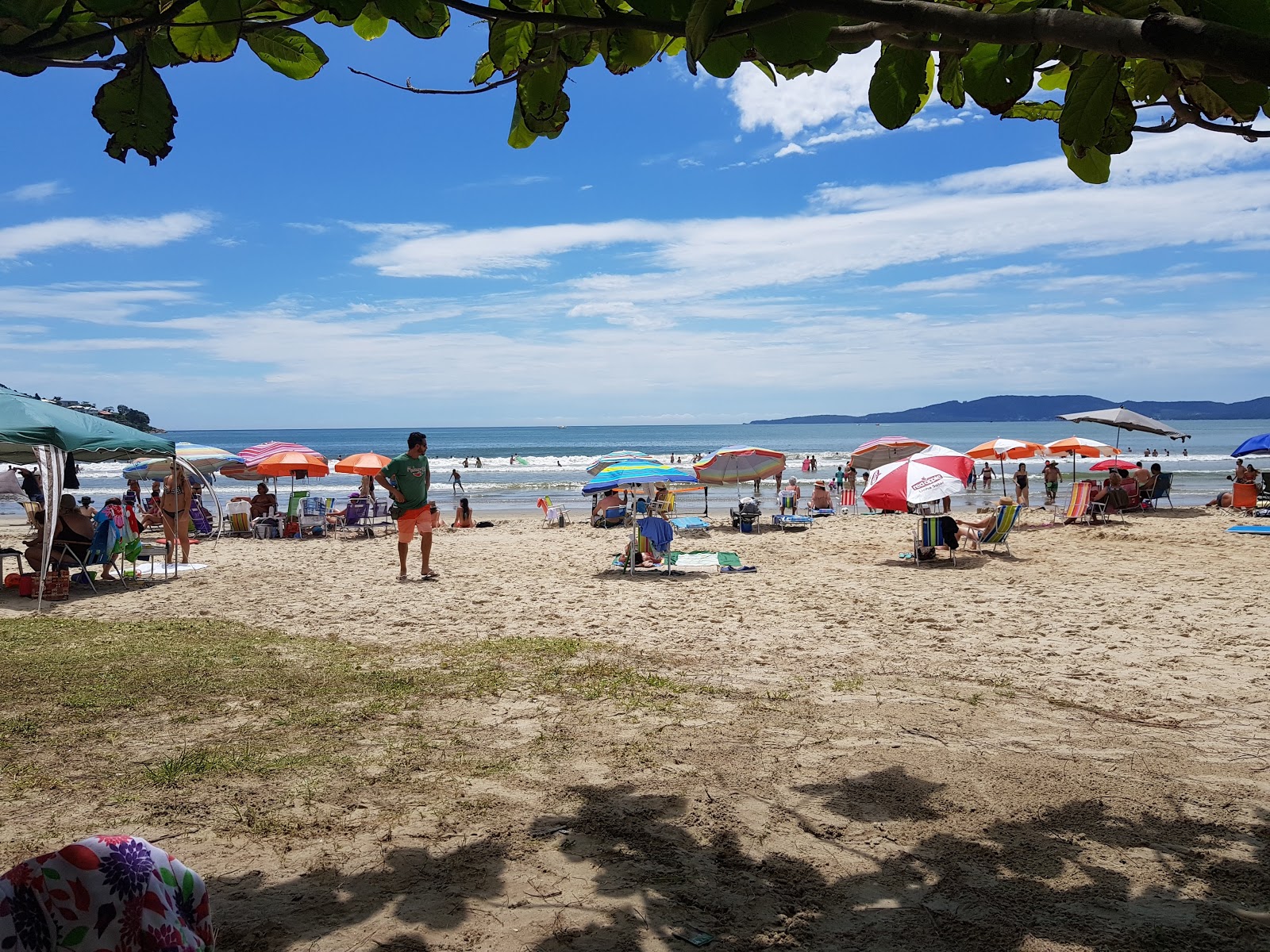 Foto di Praia de Itapema e l'insediamento