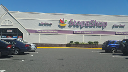 Grocery Store «Stop & Shop», reviews and photos, 200 E Main St, Stratford, CT 06614, USA