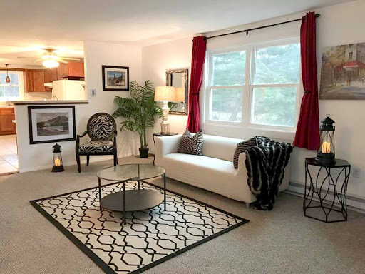 Real Estate Agency «William Raveis Real Estate - First Town», reviews and photos, 176 Broad St, Windsor, CT 06095, USA