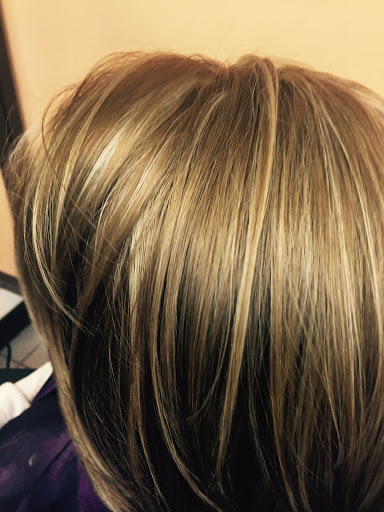 Beauty Salon «Diva Divine Hair Extensions Salon», reviews and photos, 8940 Woodman Ave, Arleta, CA 91331, USA
