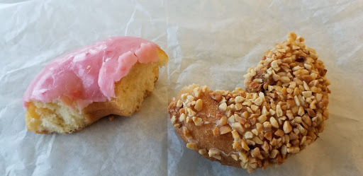 Donut Shop «Royal Donut», reviews and photos, 5759 State Rd, Cleveland, OH 44134, USA