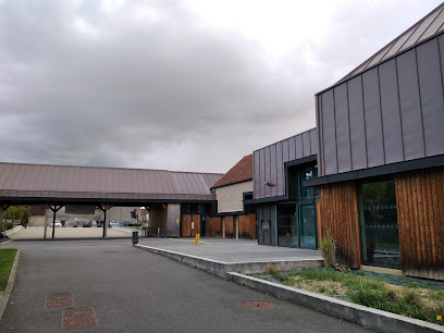 Espace culturel et associatif Guy Jean-Baptiste Target Les Molières