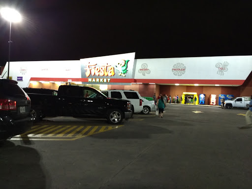 Mexican Grocery Store «Fiesta Mart», reviews and photos, 1300 E Pioneer Pkwy, Arlington, TX 76010, USA
