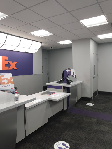 Print Shop «FedEx Office Print & Ship Center», reviews and photos, 7800 E 96th St, Fishers, IN 46038, USA