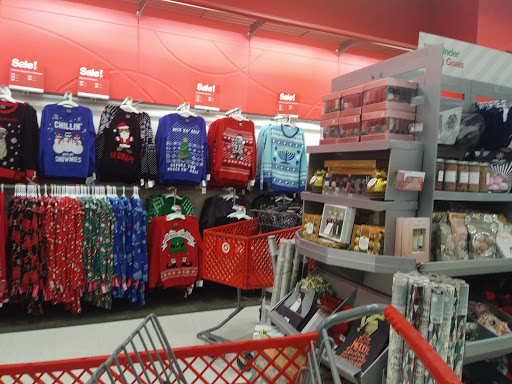 Shopping Mall «Queens Place», reviews and photos, 8801 Queens Blvd, Queens, NY 11373, USA