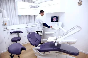 מרפאת שיניים ד"ר מרעי כבהה בהרצליה image
