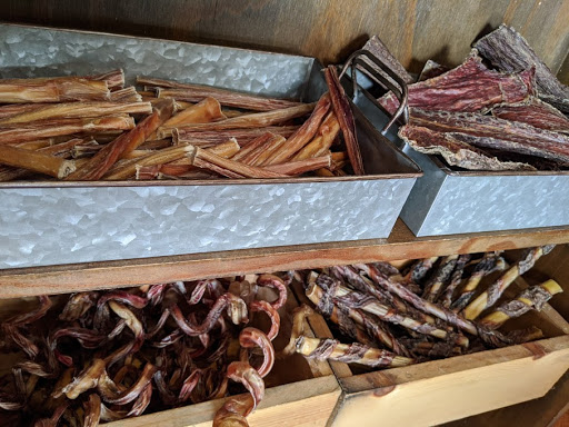 Pet Supply Store «Pet Foods Market & Supplies», reviews and photos, 1816 N Sepulveda Blvd, Manhattan Beach, CA 90266, USA