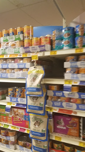Pet Supply Store «PetSmart», reviews and photos, 1521 Golden Gate Plaza, Mayfield Heights, OH 44124, USA