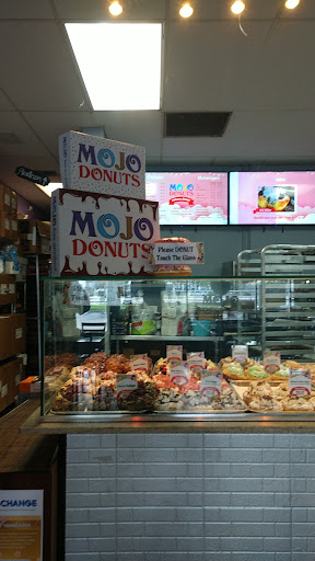 Donut Shop «Mojo Donuts», reviews and photos, 7906 Pines Blvd, Hollywood, FL 33024, USA