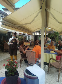 Atmosphère du Restaurant Le Prieuré à Saint-Marcel-lès-Sauzet - n°20
