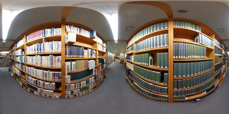 学習院女子大学 図書館