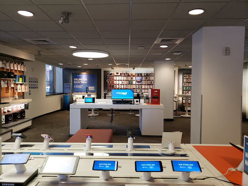 Cell Phone Store «AT&T», reviews and photos, 82 Wall St, New York, NY 10005, USA