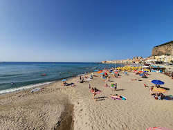Foto von Cefalu Strand und seine wunderschöne Landschaft